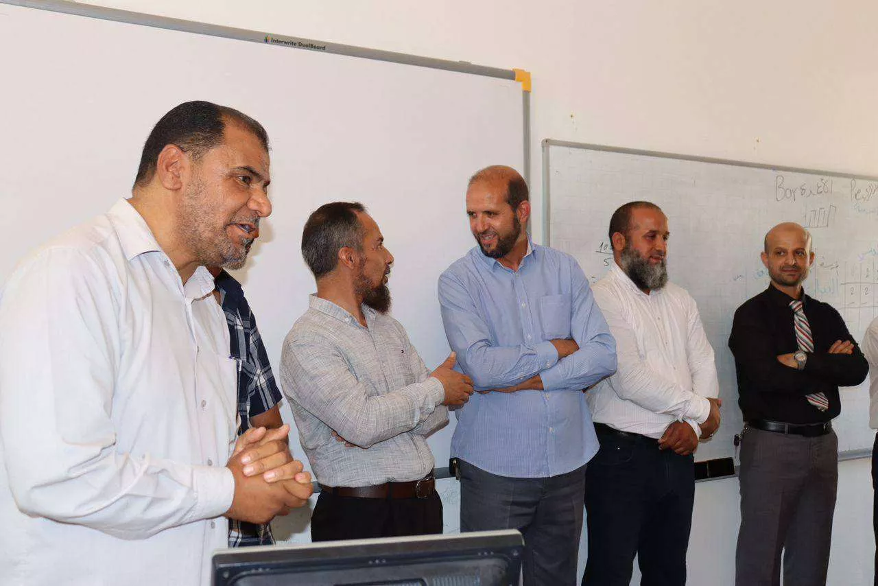 انتهاء دورة تدريبية اختتمت اليوم الخميس 10/07/2025 الدورة التدريبية في برنامج SPSS للتحليل الإحصائي، والتي هدفت إلى تعزيز مهارات الموظفين في استخدام هذا البرنامج وتطبيقاته العملية في مختلف المجالات.