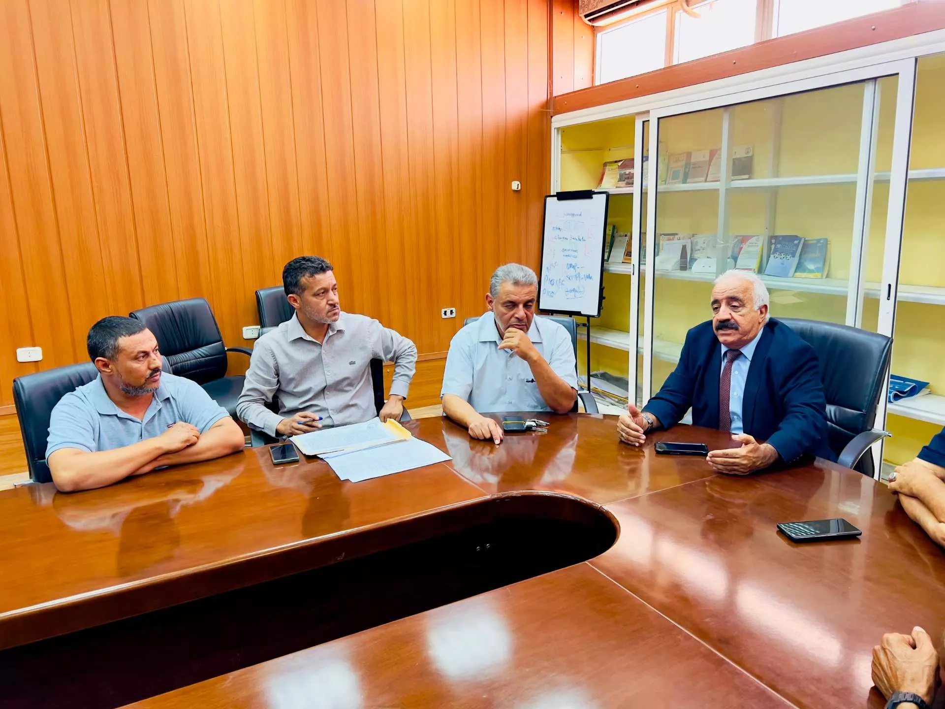 نقابة موظفي جامعة غريان تبحث أوضاع الموظفين المتضررين وتؤكد المضي في الإجراءات القانونية لضمان صرف المرتبات