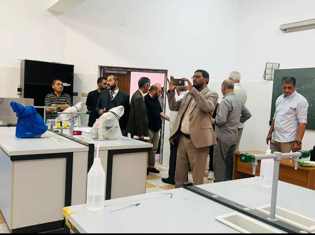 زيارة اللجنة الوزارية المكلفة بتقييم الأداء الأكاديمي والإداري لكلية الطب البشري – جامعة غريان.