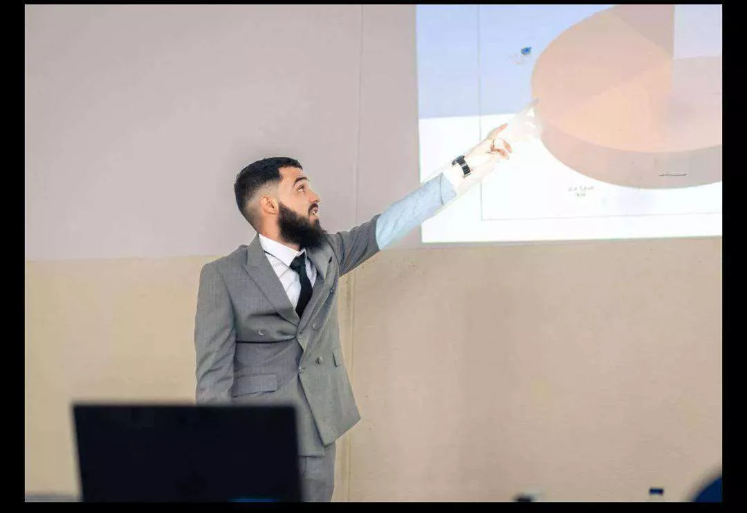 تُعلن كلية التربية – غريان عن الانتهاء بنجاح من مناقشة مشاريع التخرج للعام الجامعي 2024-2025، والتي انطلقت بتاريخ 14 يونيو واستمرت حتى 23 يونيو 2025،