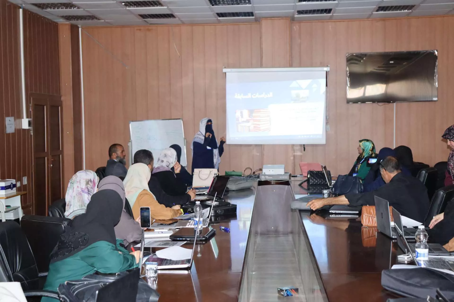 انطلاق ورشة عمل حول الذكاء الاصطناعي بجامعة غريان بمشاركة واسعة