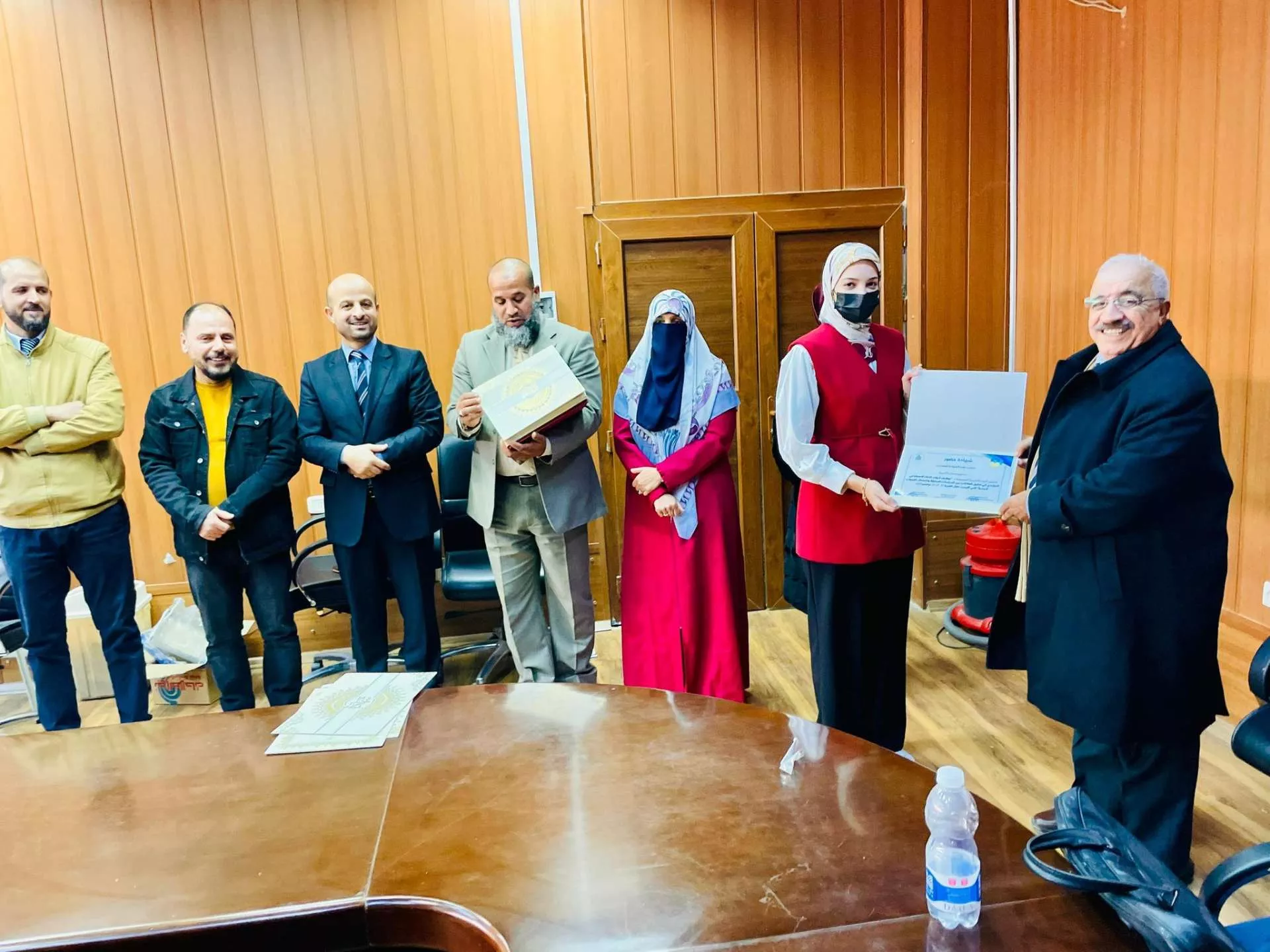 اختتام فعاليات الدورة التخصصية في الذكاء الاصطناعي التوليدي