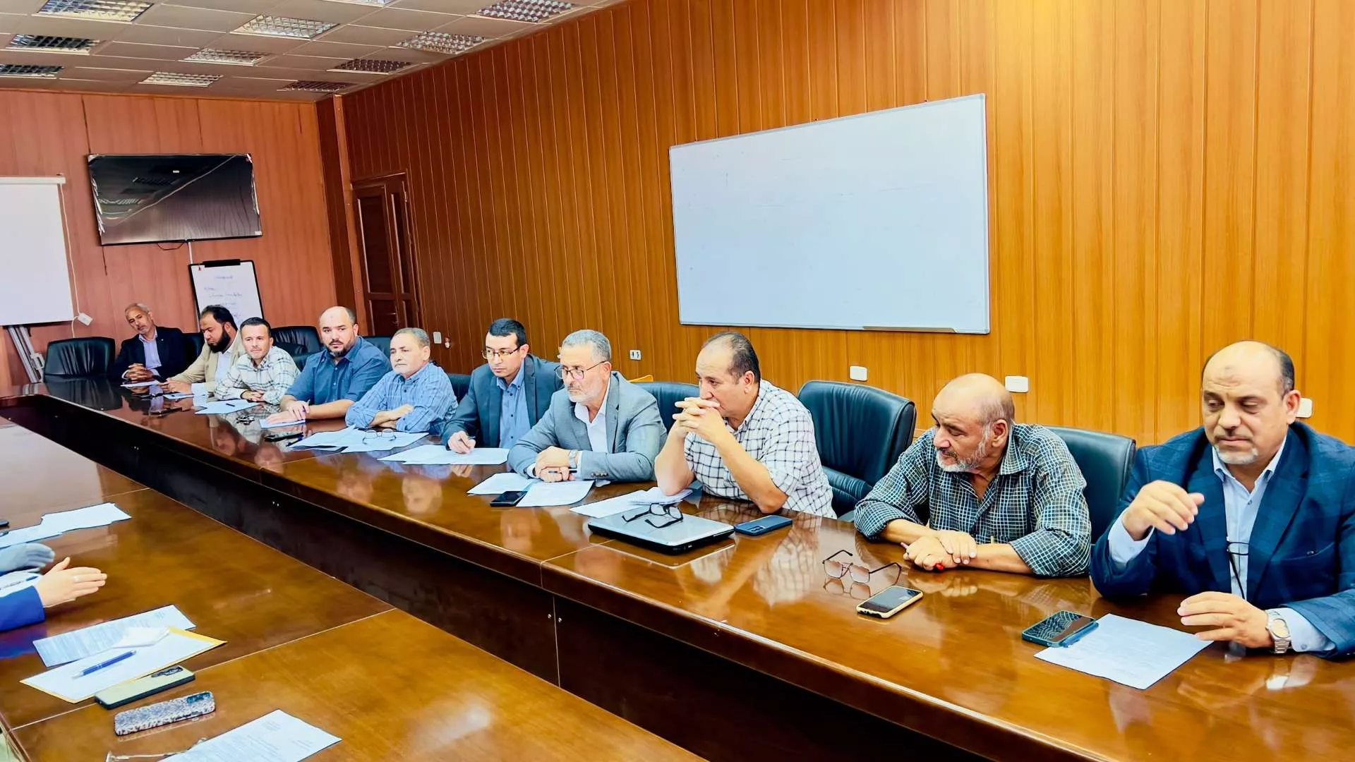 اجتماع طارئ لمناقشة العبء الدراسي وموعد انطلاق الدراسة بكليات الجامعة
