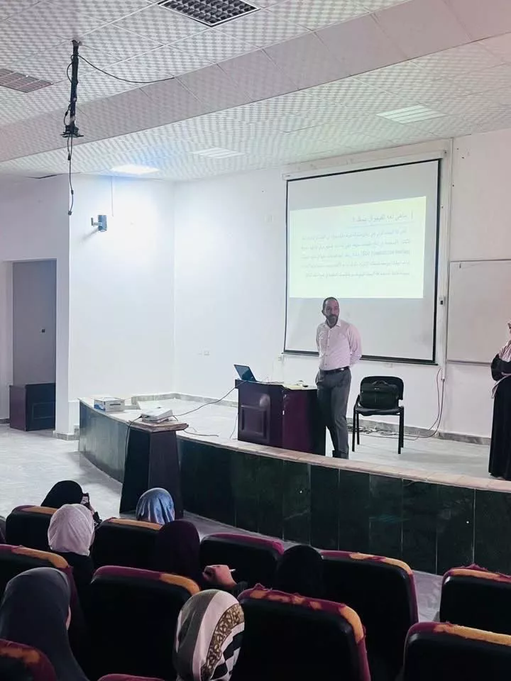 محاضرة علمية مجانية لطلبة الشهادة الثانوية (القسم العلمي) حول حل التدريبات الخاصة بمقرر تقنية المعلومات
