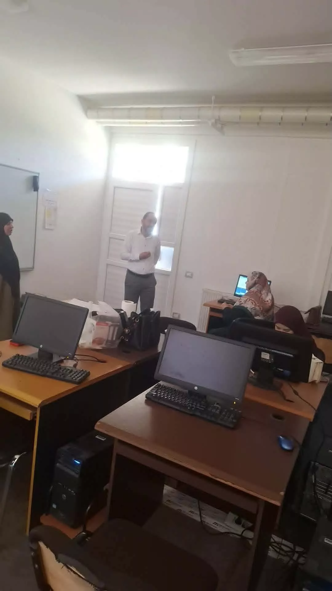 انطلاق الدورة التدريبية المكثفة حول 