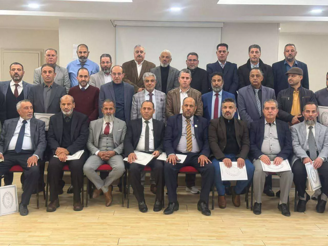 اختتام الدورة التدريبية لعمداء جامعة غريان ومدراء المكاتب الإدارية والأكاديمية بتونس