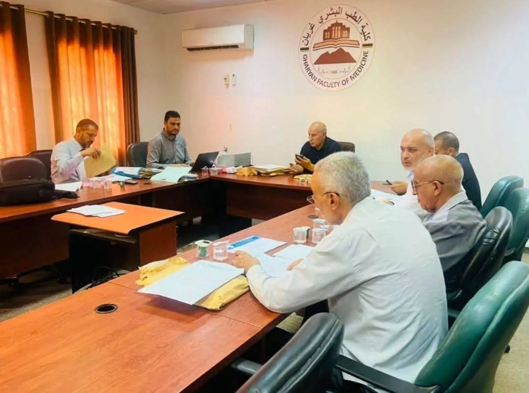 كلية الطب البشري تستضيف الاجتماع السابع للجنة شؤون أعضاء هيئة التدريس بالجامعة